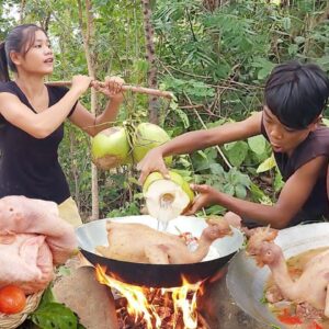 Survival cooking in forest: Chicken soup with Coconut water for food, Eat with younger brother
