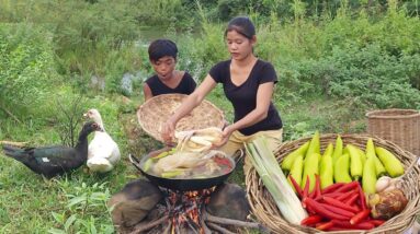 Primitive Cooking Skill by Catching and cooking duck Soup for yummy in the jungle