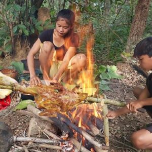 Special Cooking Duck Spicy Recipe and Eating Delicious for jungle yummy food @survivalskillsanywhere