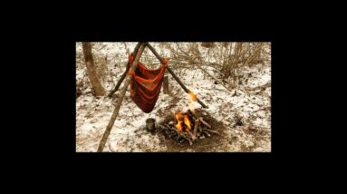 Man Builds a Machine that Makes Free Clean Water for Life