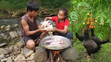 Found and Catch Two chicken in forest, Chicken soup hot chili tasty, So eating delicious