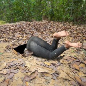 Building the Most Secret Underground Home Villa with Swimming Pool