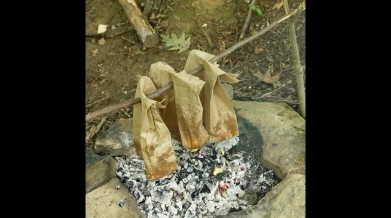 How To Cook Bacon and Eggs in a Paper Bag